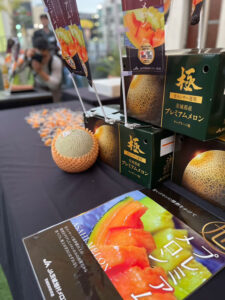 6月15日にハリウッドで開催された「MUSIC CONCERT×FOOD EVENT『Moon in the Sky』」に「鉾田メロン」を出展しました