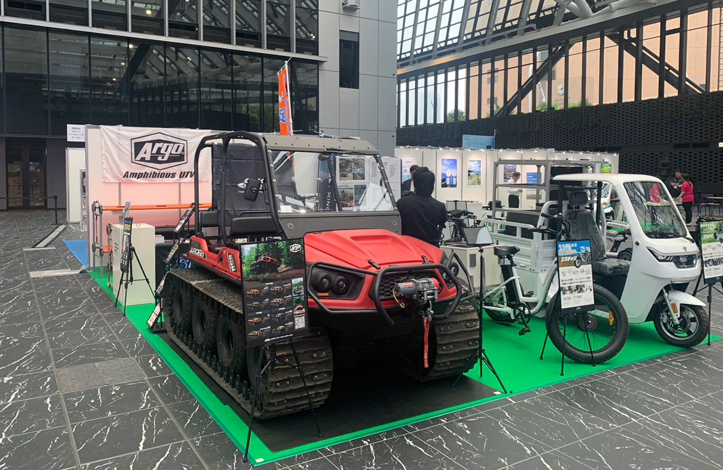 No buses ★会場限定 自主製作CD-Rデモ盤★2枚セット 童友社より電動RCカー・ミニ2階建てバス（緑）＆（紫）とミニ